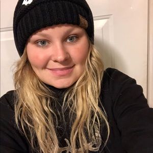 Meet your Posher, Kayla